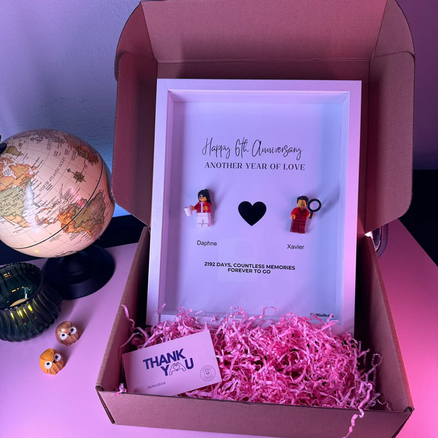 Custom LEGO® Frame  3-4 Minifigures 10x8 | MyMiniBrick - MyMiniBrick 