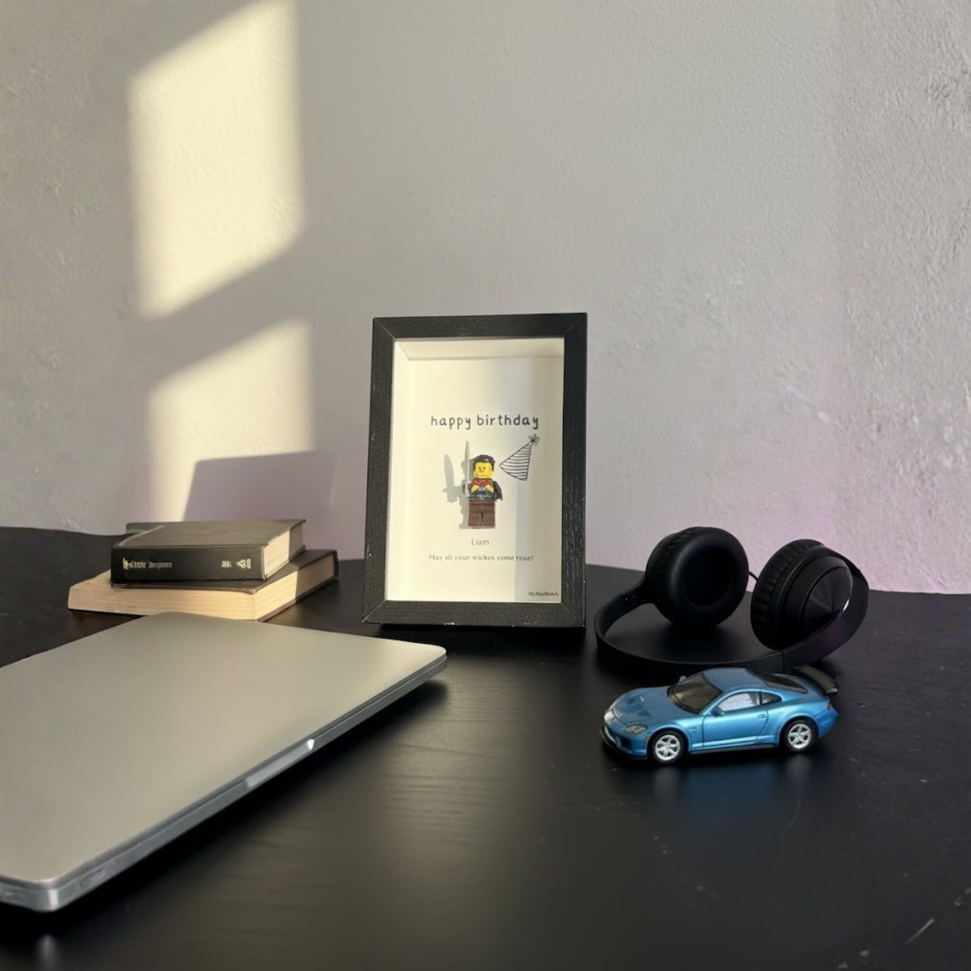 Custom LEGO® Frame  1-2 Minifigures 6x4 | MyMiniBrick - MyMiniBrick 